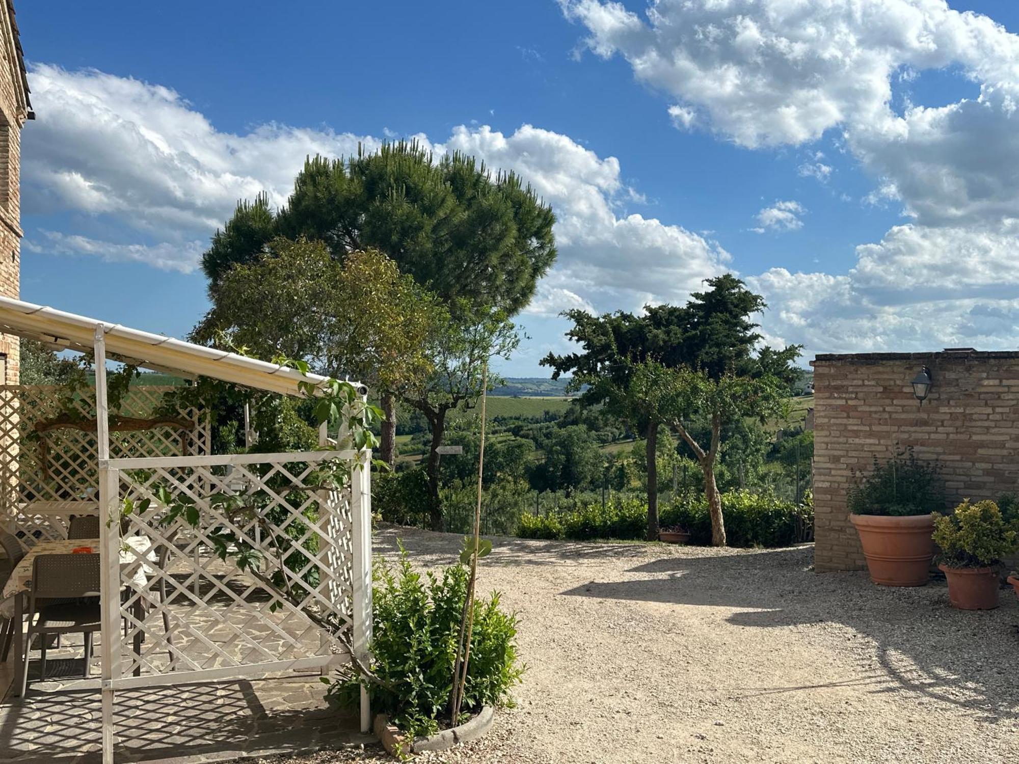 Agriturismo Case Al Sole Loreto Exterior photo